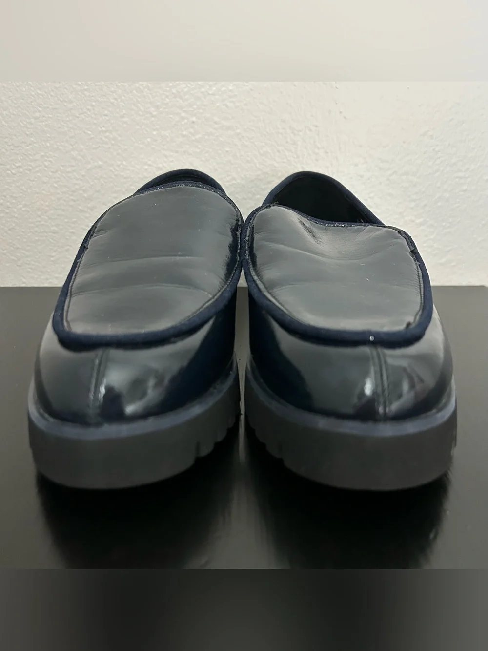 Donald Pliner Navy Crinkle Patent Leather Chunky Loafers Womens 8.5 Shoes